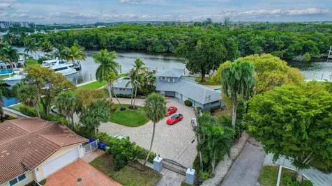 2390 SW 27th Te Fort Lauderdale FL 33312