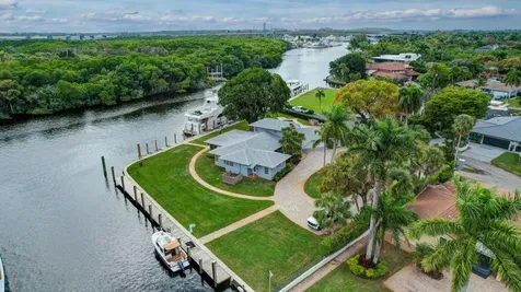 2390 SW 27th Te Fort Lauderdale FL 33312