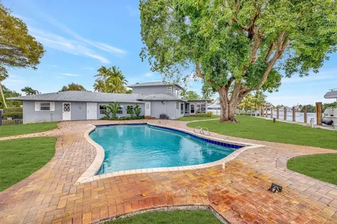 2390 SW 27th Te Fort Lauderdale FL 33312
