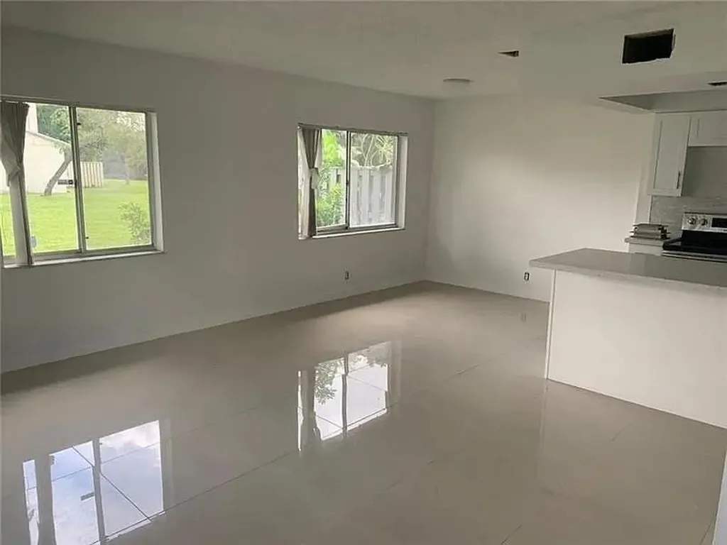 5702 NW 21st Street Fort Lauderdale FL 33313