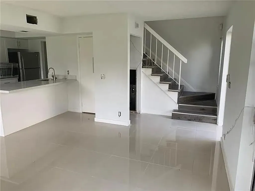 5702 NW 21st Street Fort Lauderdale FL 33313