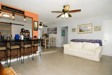 319 SW 9th Court Delray Beach FL 33444