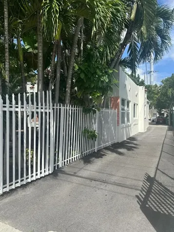 675 NW 34th Street Miami FL 33127