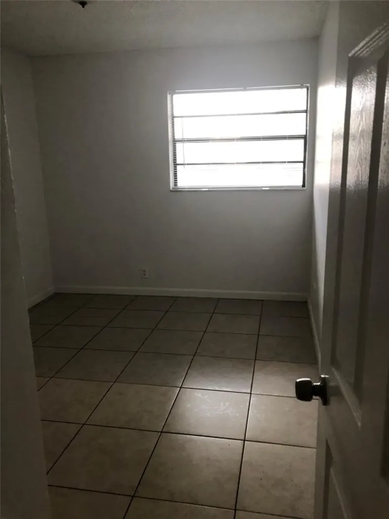 3750 NW 115th Way Coral Springs FL 33065