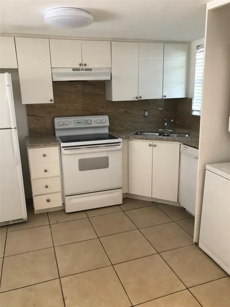 3750 NW 115th Way Coral Springs FL 33065
