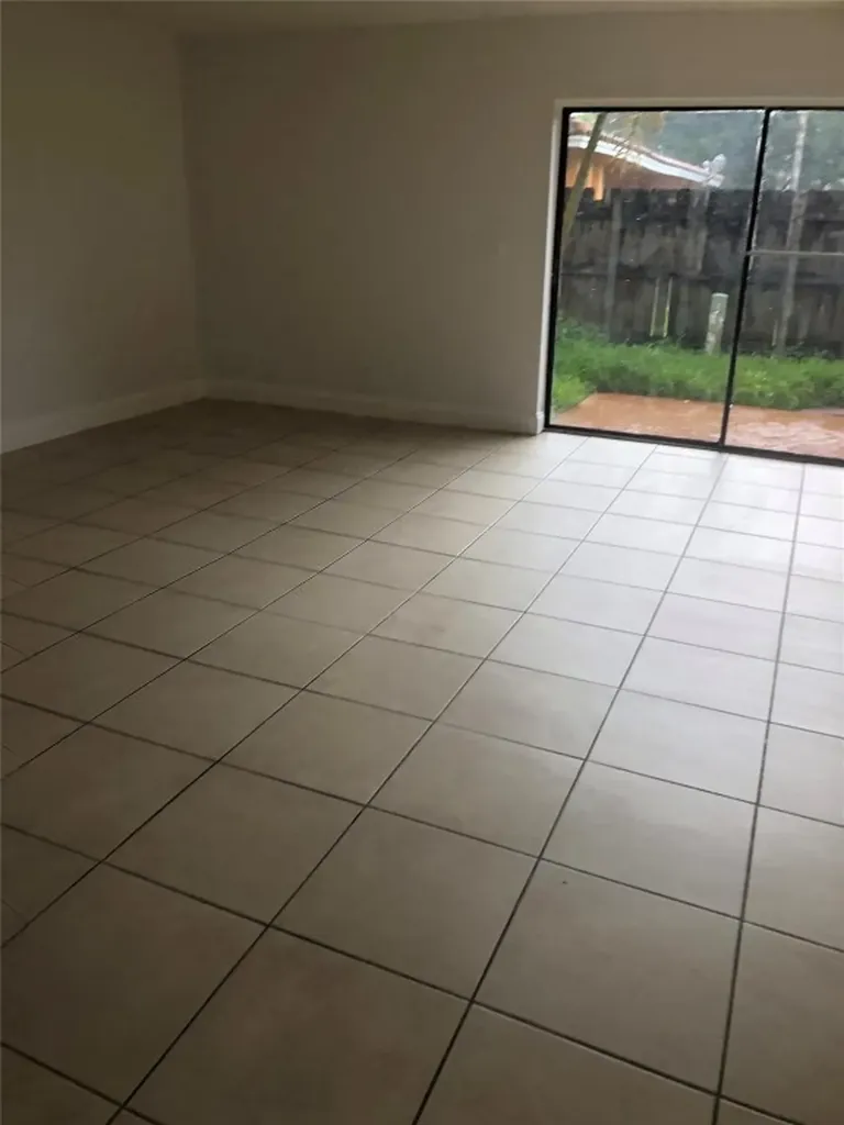 3750 NW 115th Way Coral Springs FL 33065