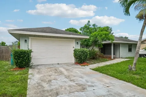 619 SE Crescent Avenue Port St Lucie FL 34984