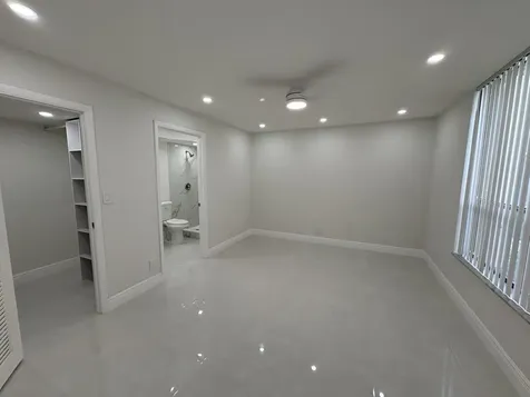 7650 W Mcnab Tamarac FL 33321