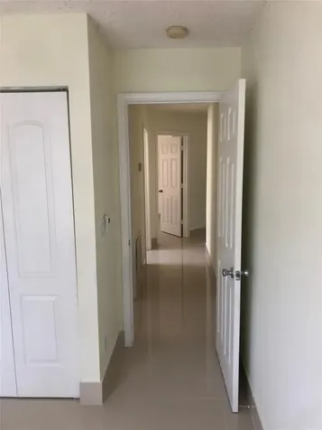 4122 E Silverado Circle Davie FL 33024