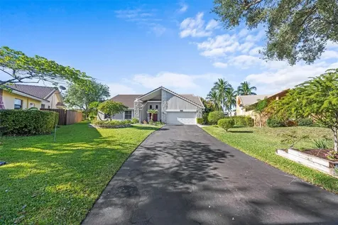 11180 SW 1st Street Coral Springs FL 33071