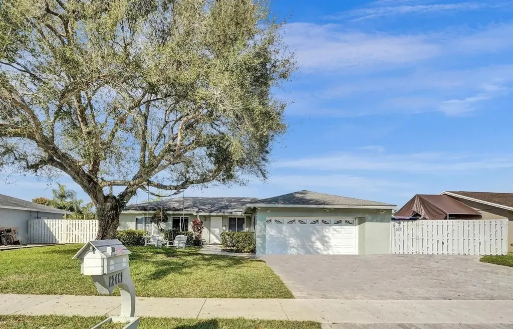 12461 SW 11th Court Davie FL 33325