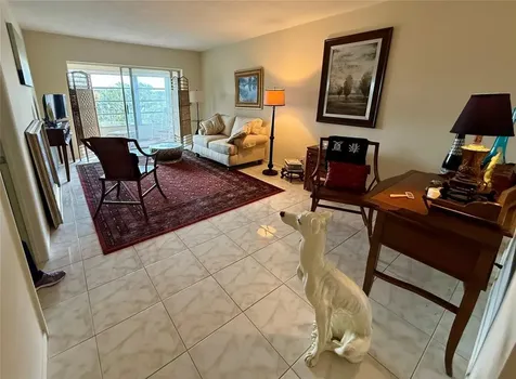 2800 NW 47th Terrace Lauderdale Lakes FL 33313