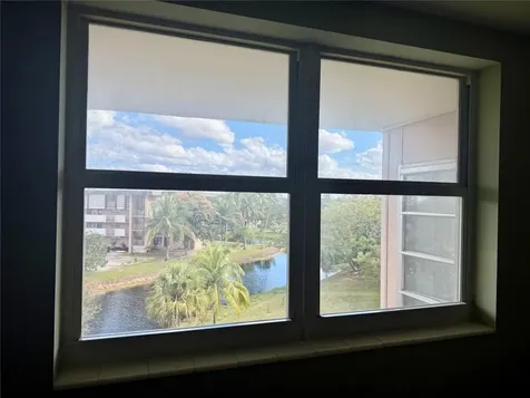 2800 NW 47th Terrace Lauderdale Lakes FL 33313