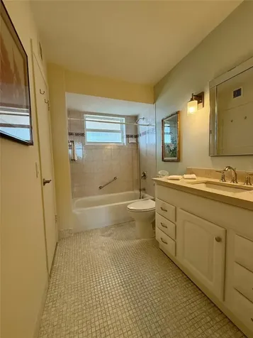 2800 NW 47th Terrace Lauderdale Lakes FL 33313