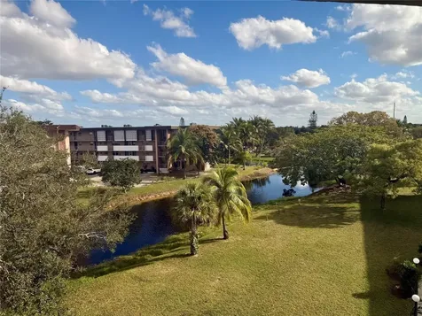 2800 NW 47th Terrace Lauderdale Lakes FL 33313