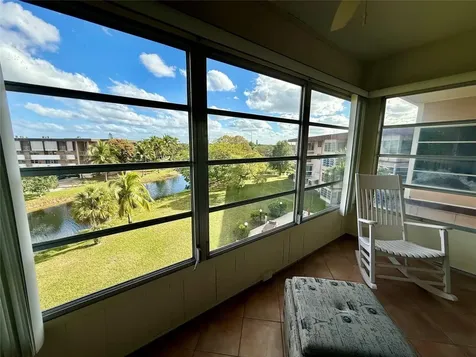 2800 NW 47th Terrace Lauderdale Lakes FL 33313