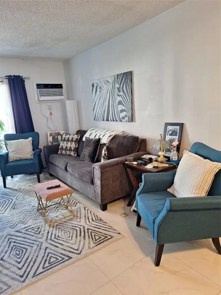 200 Birch Fort Lauderdale FL 33316