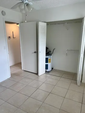1040 Twin Lakes Drive Coral Springs FL 33071