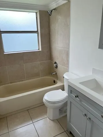 1040 Twin Lakes Drive Coral Springs FL 33071
