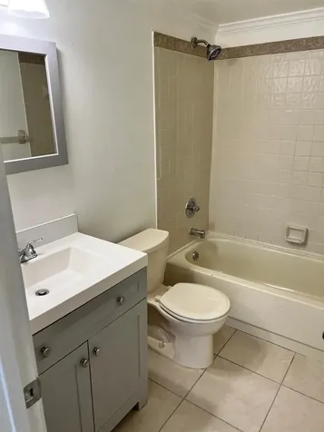 1040 Twin Lakes Drive Coral Springs FL 33071