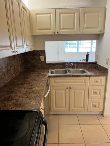 1040 Twin Lakes Drive Coral Springs FL 33071