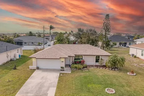 1210 NW 8th Place Cape Coral FL 33993