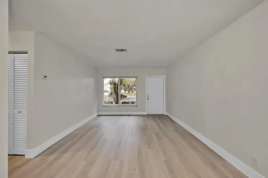 10835 NW 45th Street Coral Springs FL 33065