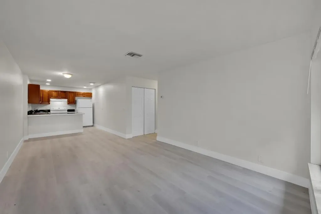 10835 NW 45th Street Coral Springs FL 33065