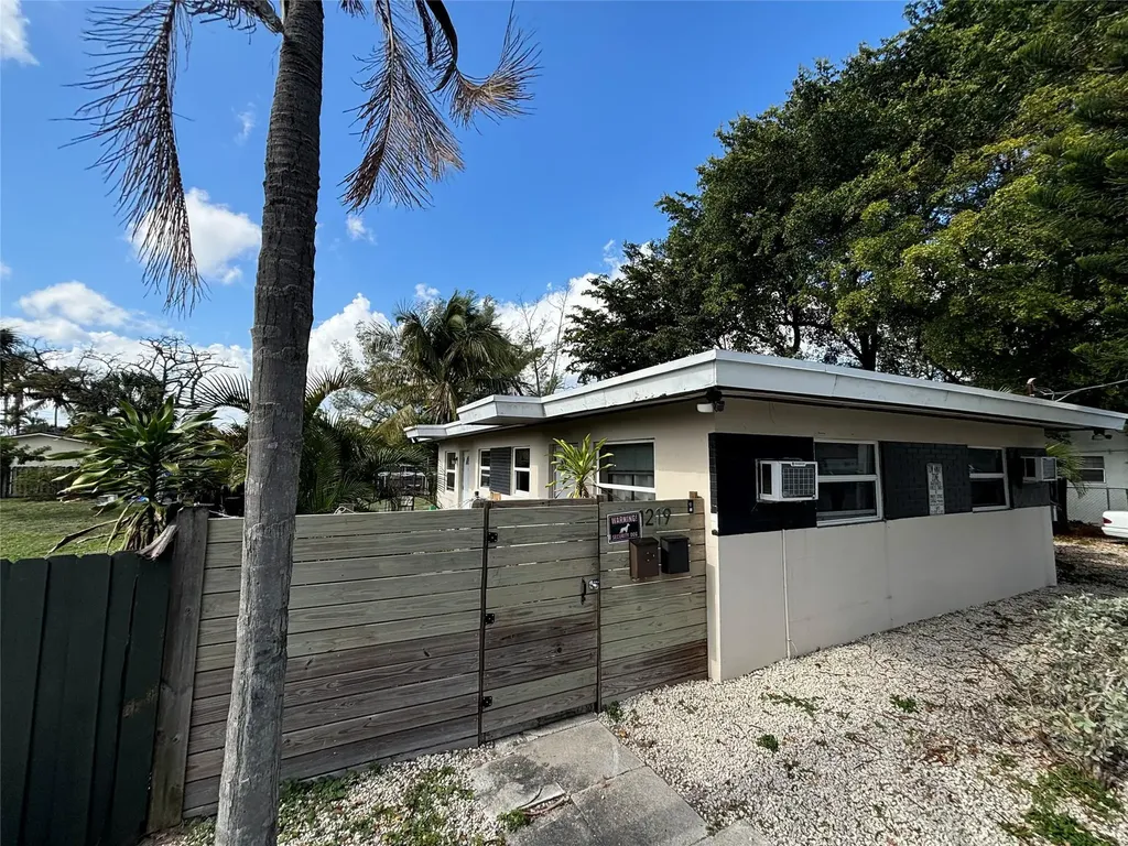 1219 NE 5th Terrace Fort Lauderdale FL 33304