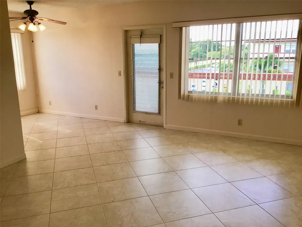 336 Brighton H Boca Raton FL 33434