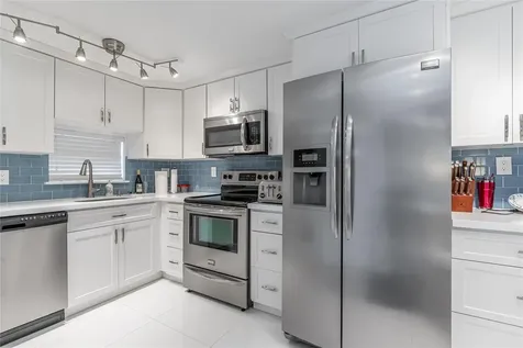 811 S Hollybrook Drive Pembroke Pines FL 33025
