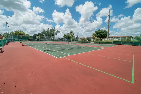 811 S Hollybrook Drive Pembroke Pines FL 33025
