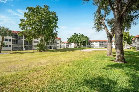 811 S Hollybrook Drive Pembroke Pines FL 33025