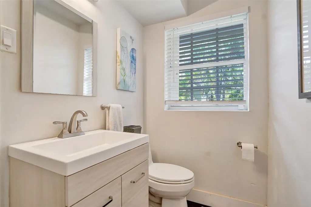 1325 Middle River Drive Fort Lauderdale FL 33304