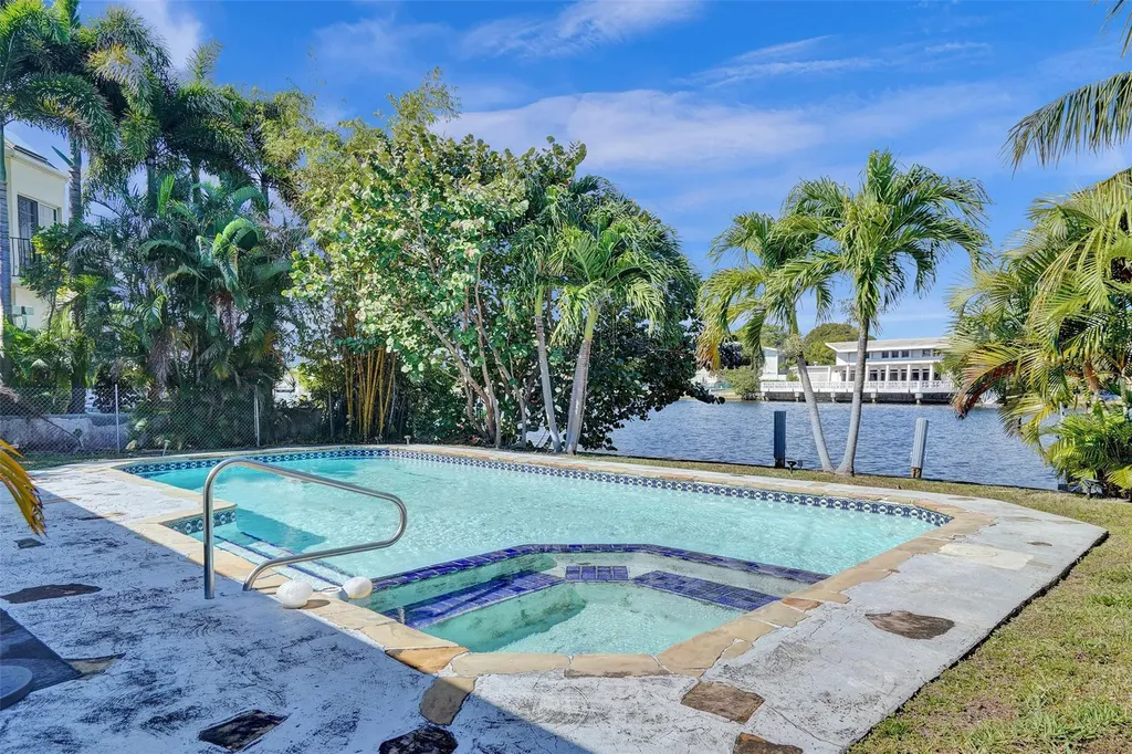 1325 Middle River Drive Fort Lauderdale FL 33304