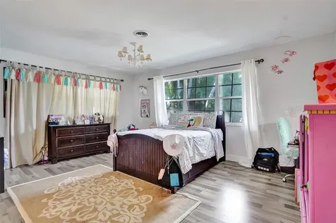 1325 Middle River Drive Fort Lauderdale FL 33304