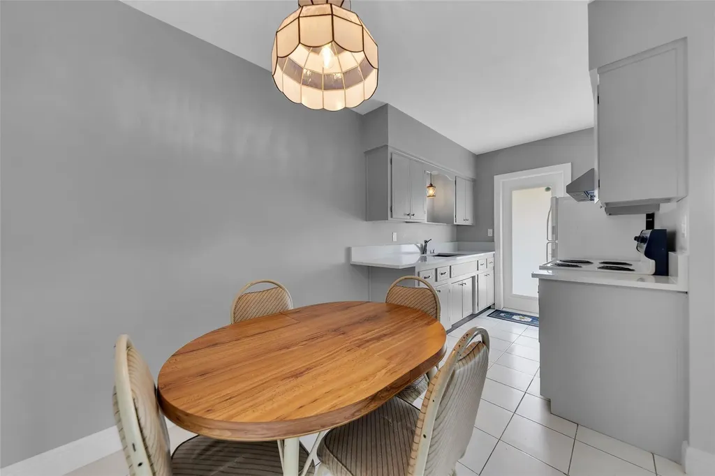 11 SW 4th Avenue Boca Raton FL 33432