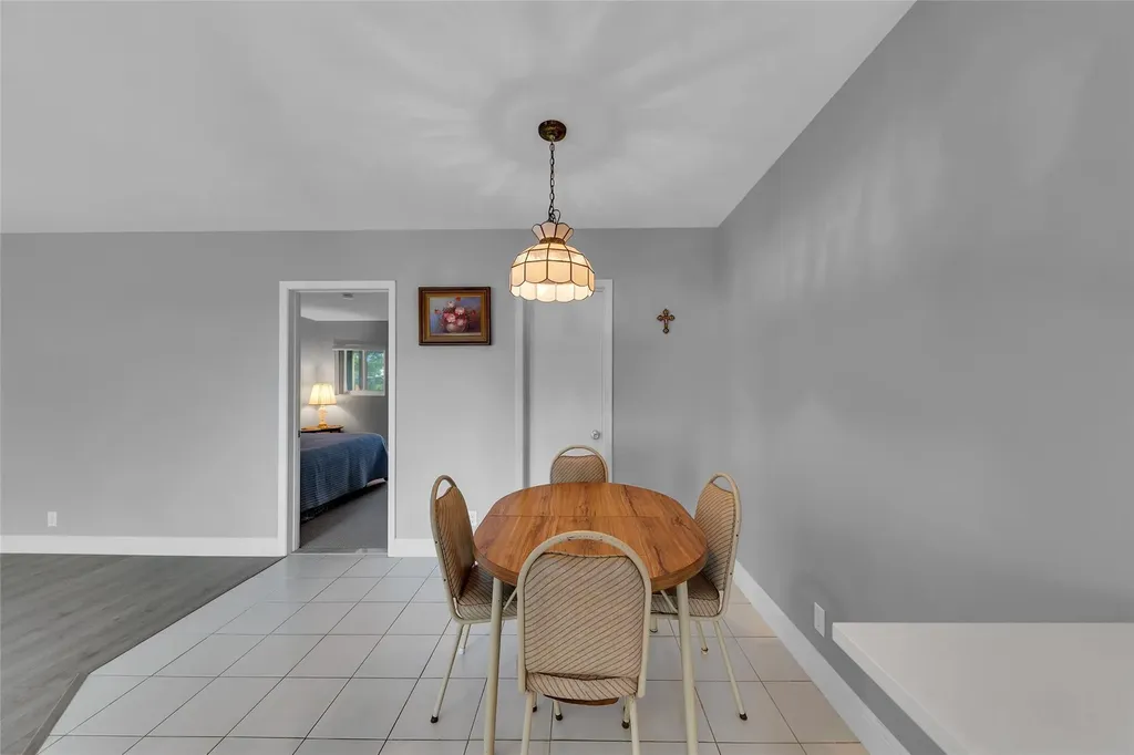 11 SW 4th Avenue Boca Raton FL 33432