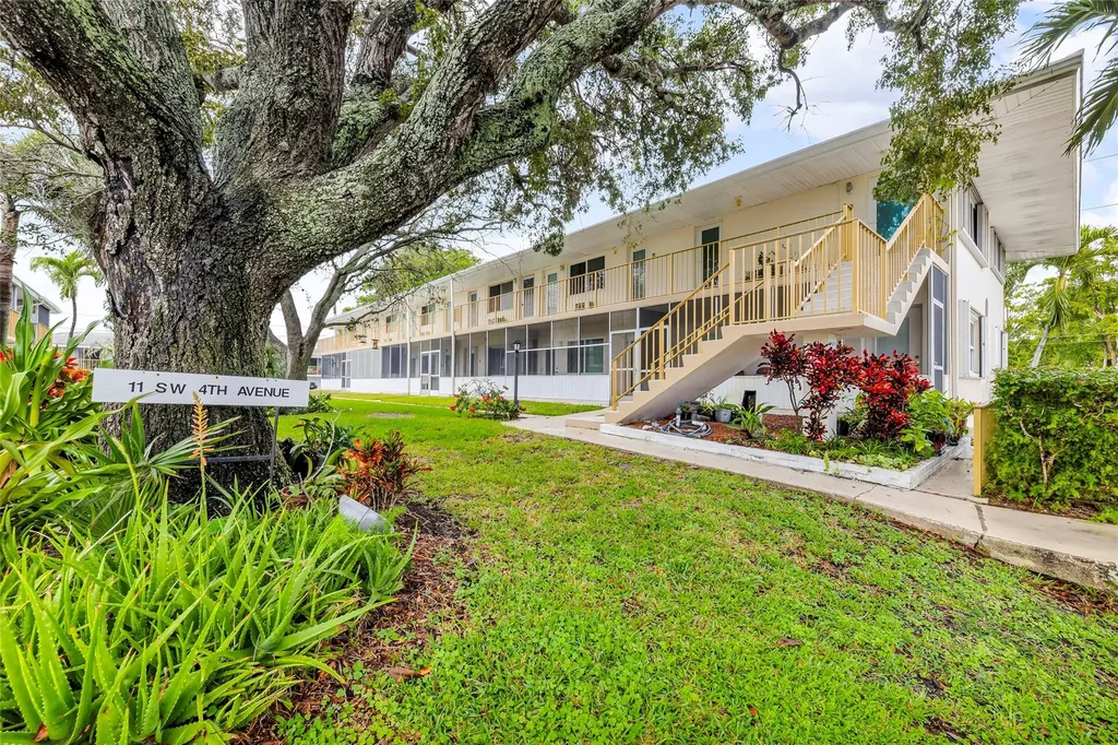 11 SW 4th Avenue Boca Raton FL 33432