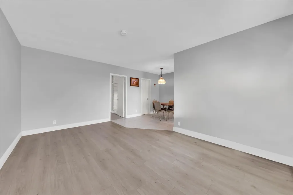 11 SW 4th Avenue Boca Raton FL 33432