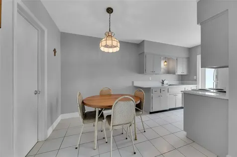 11 SW 4th Avenue Boca Raton FL 33432