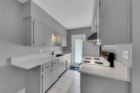 11 SW 4th Avenue Boca Raton FL 33432