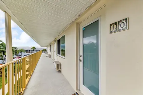 11 SW 4th Avenue Boca Raton FL 33432