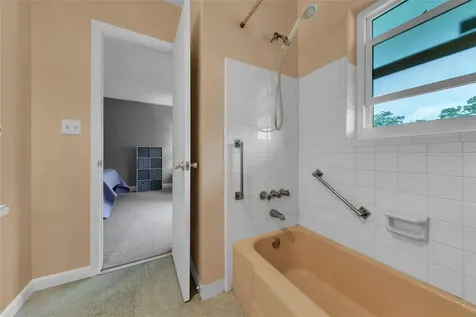 11 SW 4th Avenue Boca Raton FL 33432