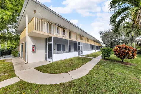 11 SW 4th Avenue Boca Raton FL 33432