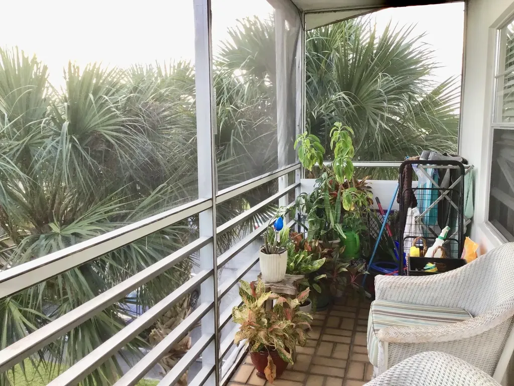 84 Brighton B Boca Raton FL 33434
