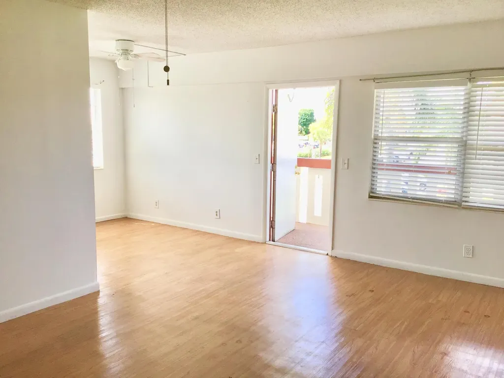 84 Brighton B Boca Raton FL 33434