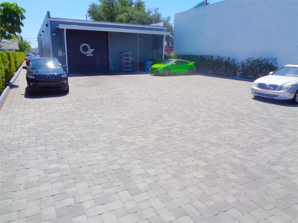 3749 N Federal Highway Pompano Beach FL 33064