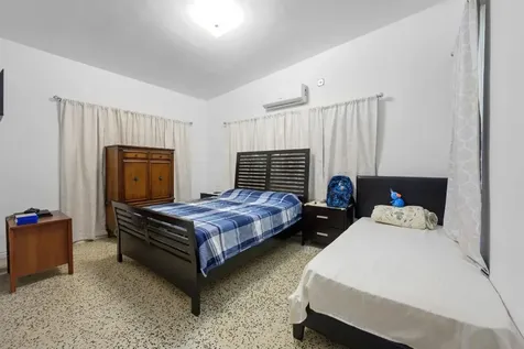 13945 N Miami Avenue Miami FL 33168