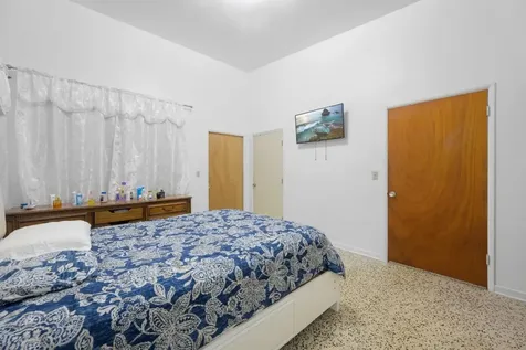13945 N Miami Avenue Miami FL 33168
